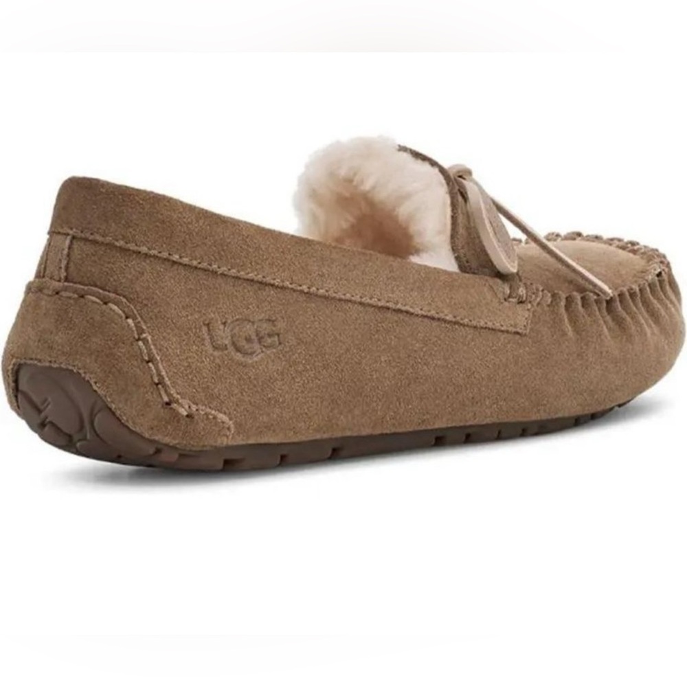 UGG Corvin Loafer, Tan Suede Moccasin Slippers. Fits women’s size 8.5 or Men’s 7 - Picture 8 of 10